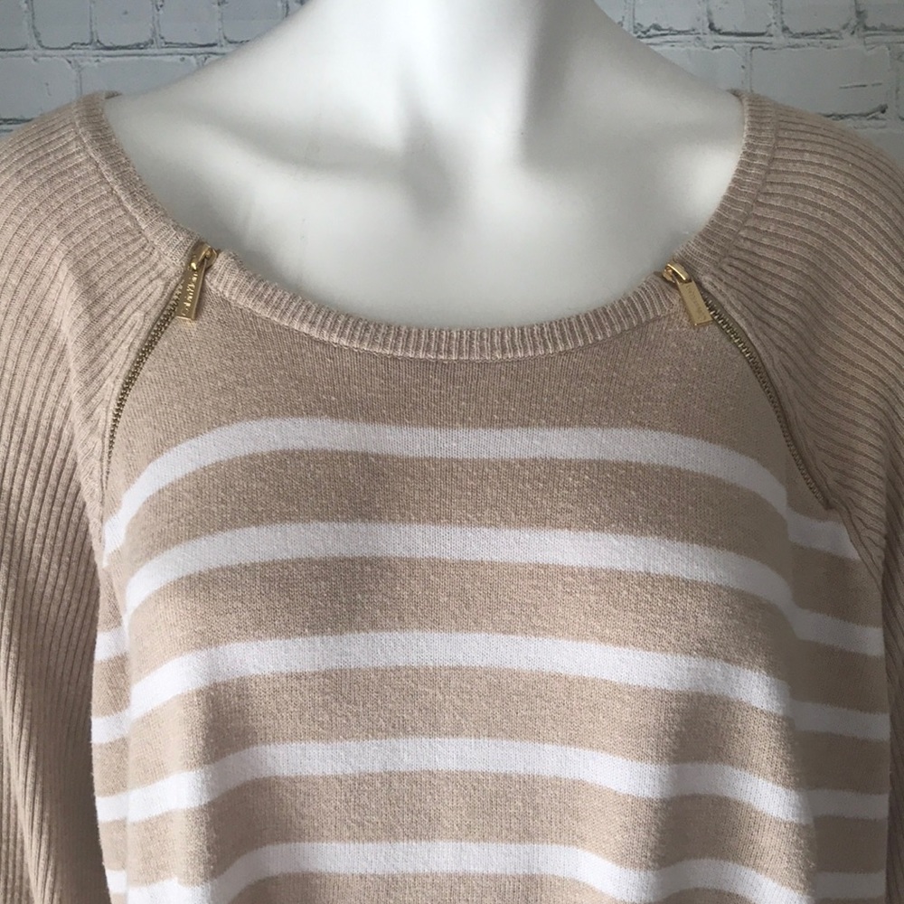 Beige & White Calvin Klein Sweater- gently worn